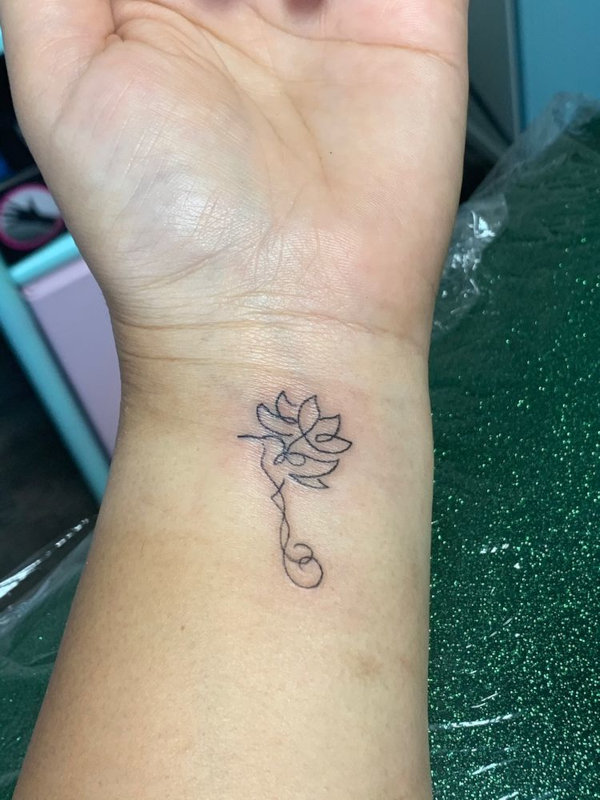 Juanita - lotus hummingbird tattoo